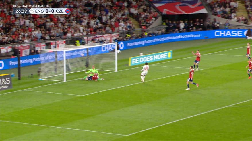 Rep. Ceca, Coufal se la butta in porta da solo a Wembley