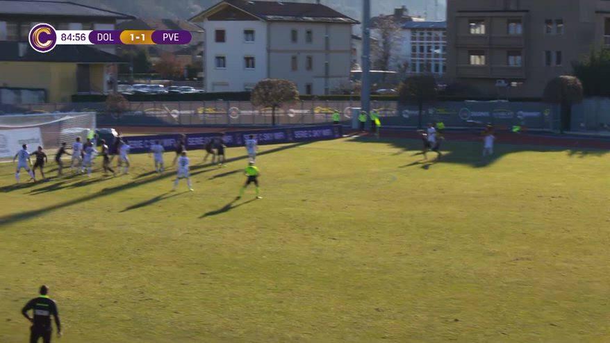 Cross o tiro? Gol incredibile di Iotti contro la Dolomiti