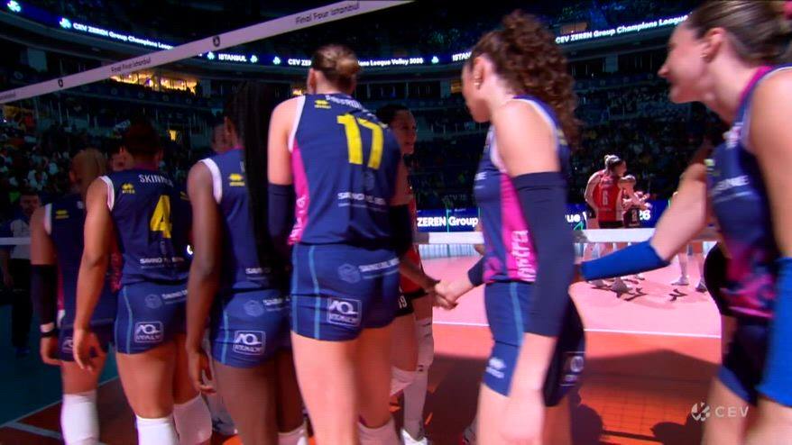 Scandicci sconfitta, Eczacibasi in finale di Champions