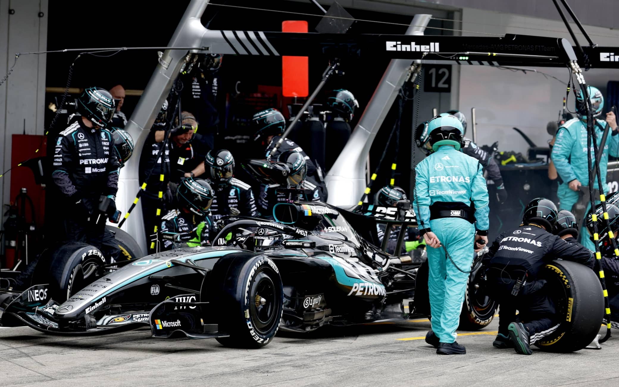 F1, la Fia vieta il "trucco" di Mercedes e Red Bull in qualifica: cosa cambia