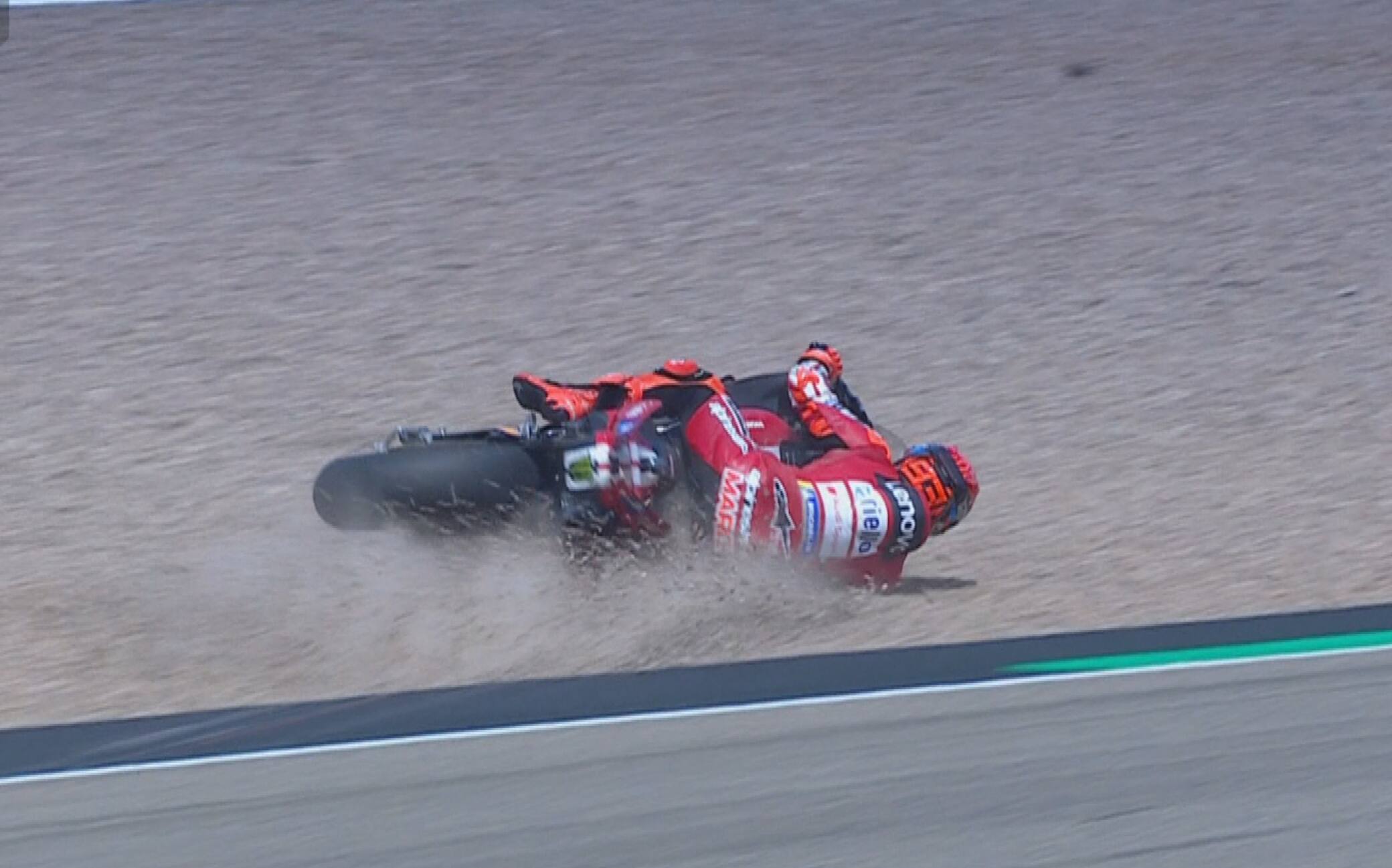 Marc Marquez, oggi la caduta nelle prove libere del GP Germania. VIDEO