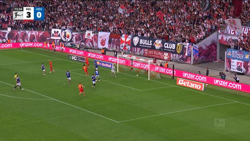 Nkunku torna al gol col Lipsia ed esulta col palloncino