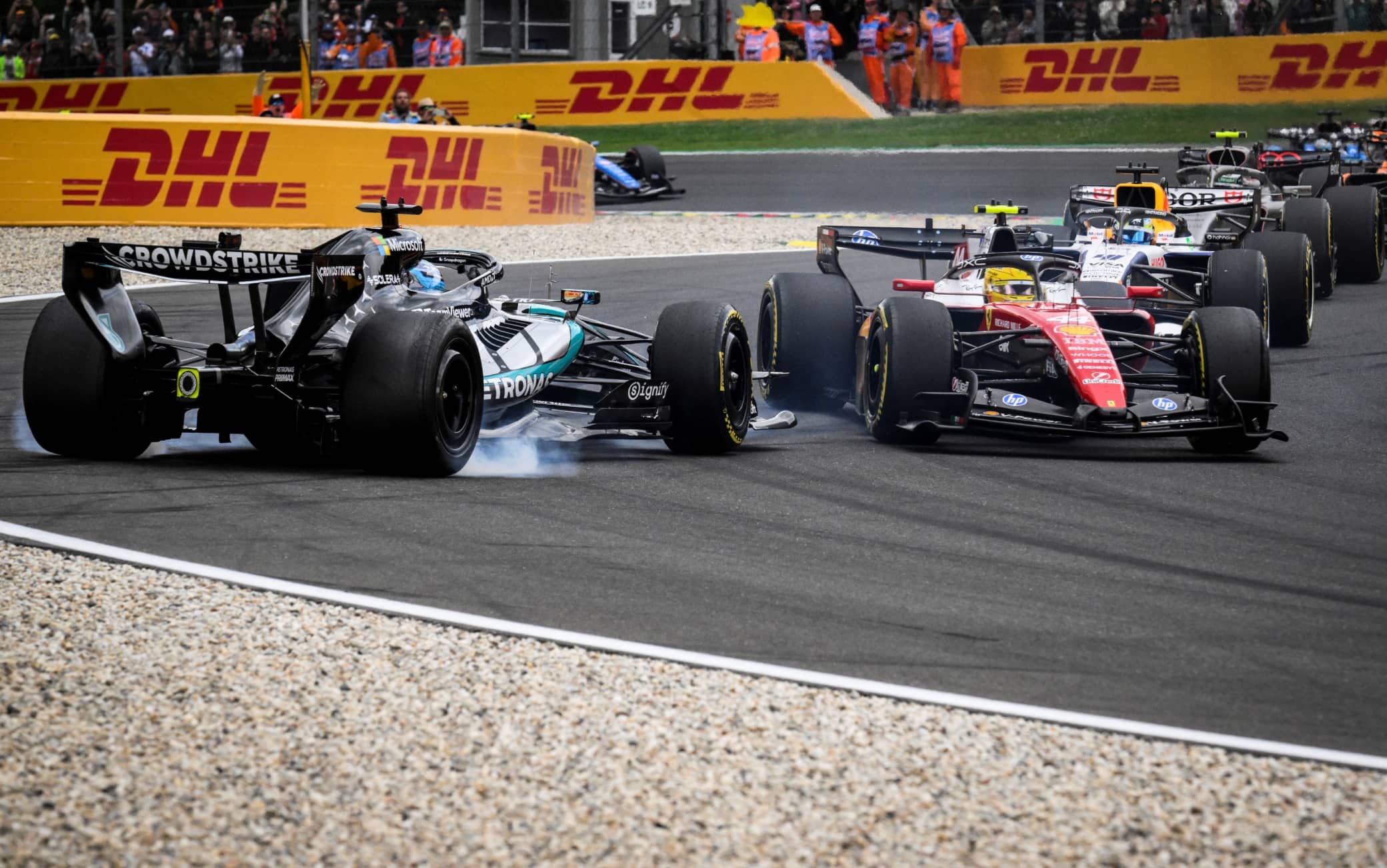 F1, la partenza del GP del Belgio a Spa: out Russell, Hamilton penalizzato