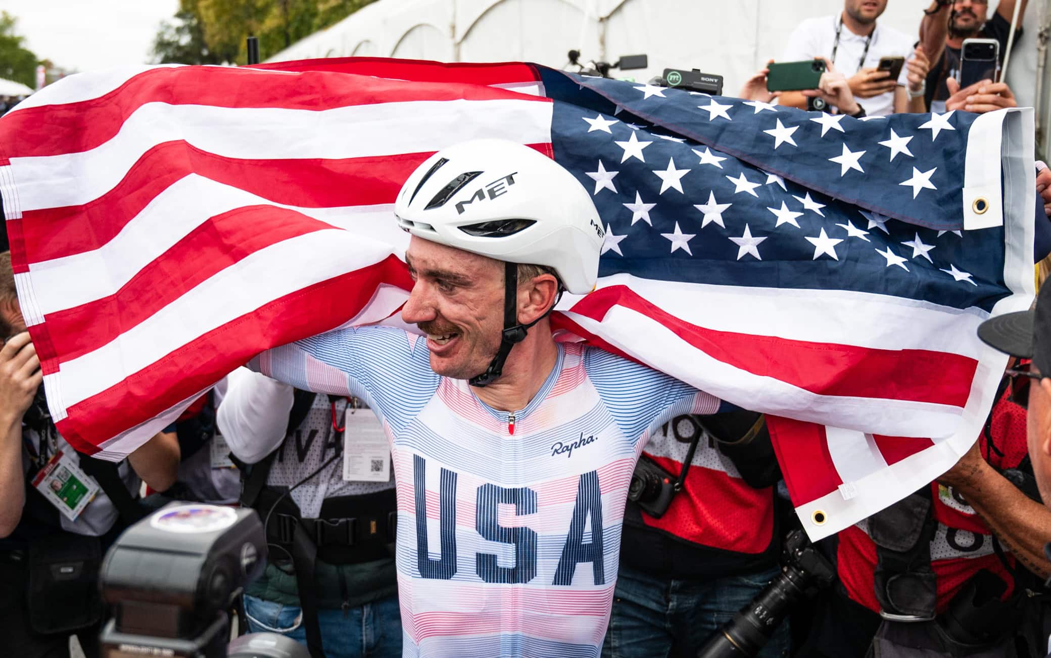 McNulty dopo la vittoria ai Mondiali di ciclismo: "I miracoli a volte accadono"