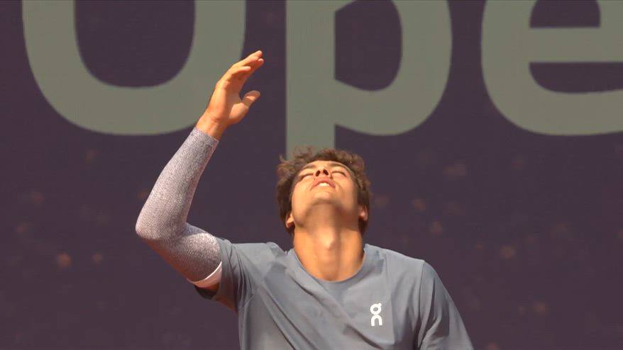 Cobolli batte Zverev e va in finale: il match point