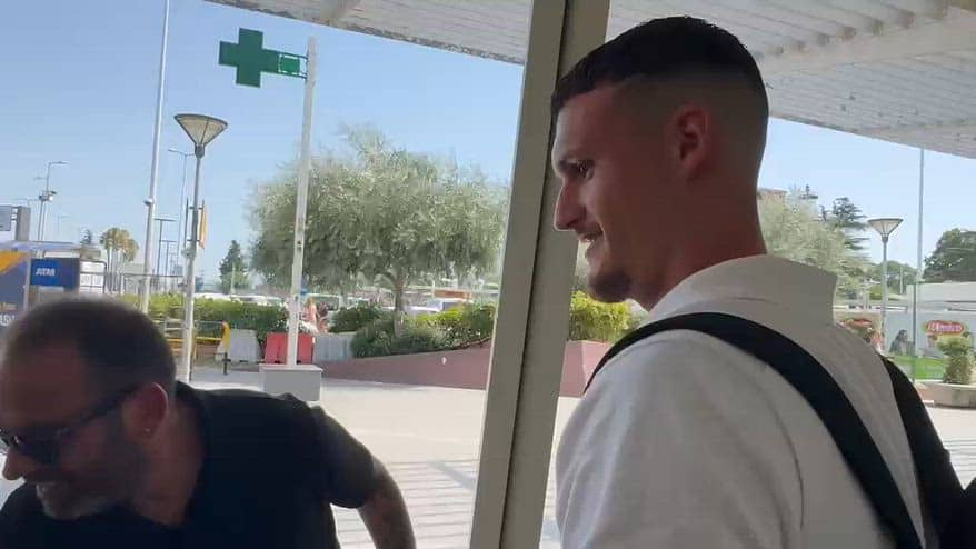 Napoli, Rafa Marin è tornato in città: "Molto felice". Video