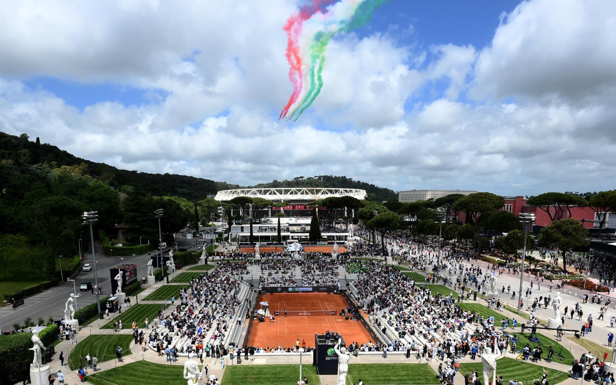 Le Frecce Tricolori al Foro Italico di Roma: ricordato Nicola Pietrangeli