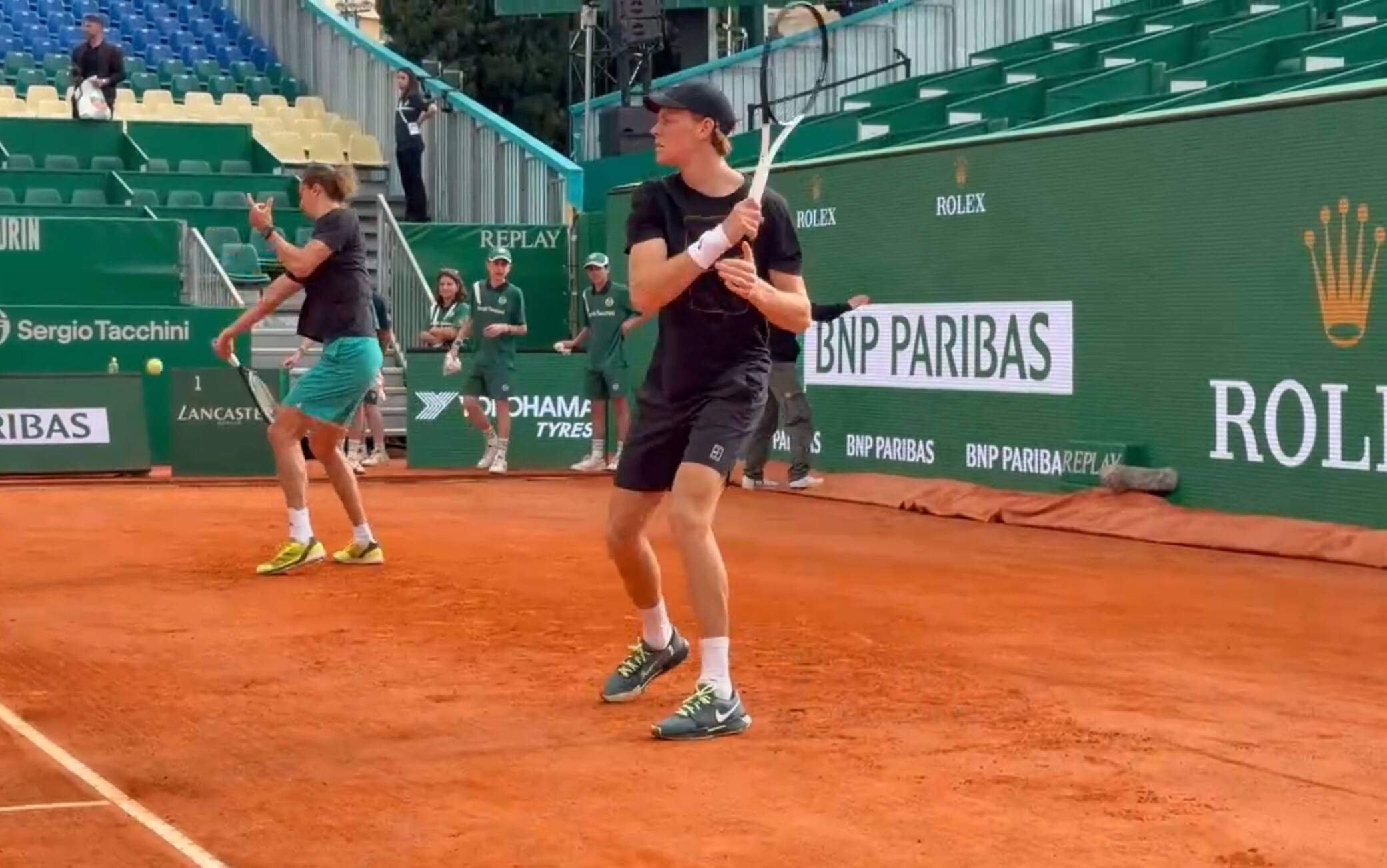 Sinner all'Atp Monte-Carlo, il riscaldamento verso il match con Machac