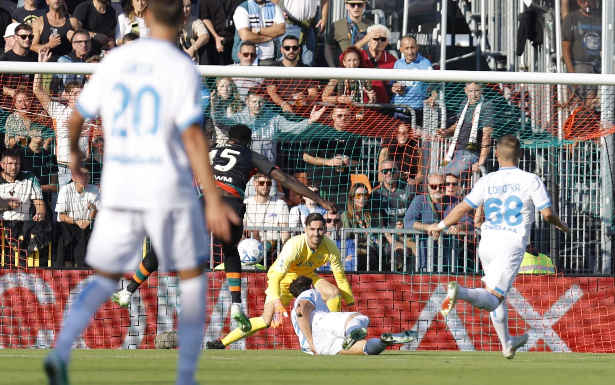 Adams! Venezia avanti col Napoli