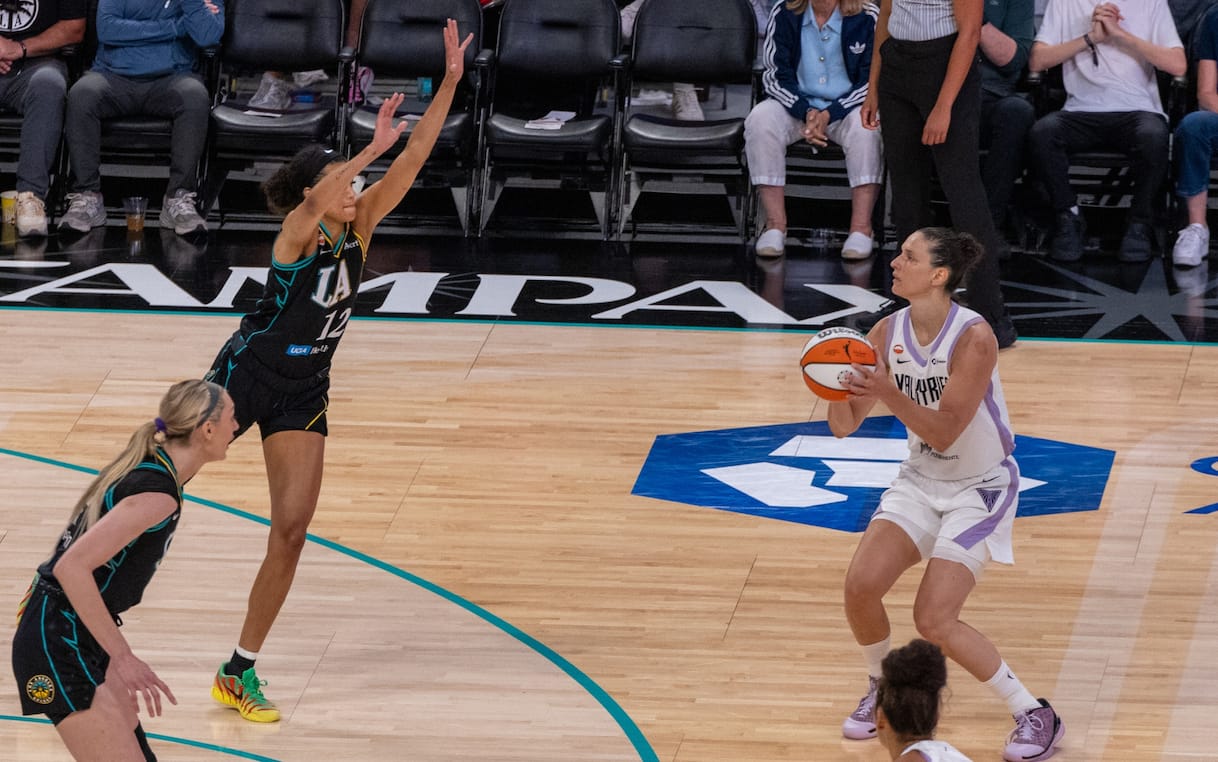 https://sport.sky.it/assets/images/54e35385ec63bddd37684812ad8ea1843a4dbe99/skysport/it/nba/video/2026/08/10/zandalasini-wnba-golden-state-valkyries-video-1116987/Cecilia_Zandalasini_Getty_Golden_State_Valkyries.jpg?im=Resize,width=1218