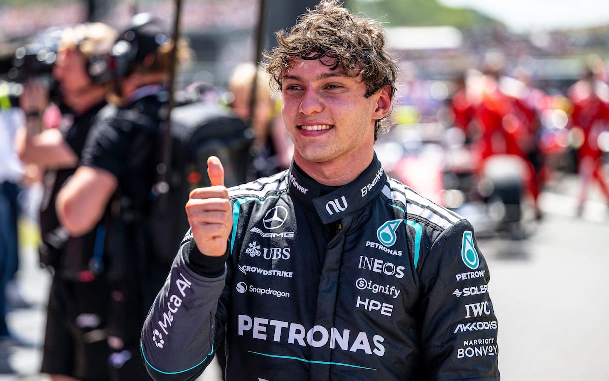 https://sport.sky.it/assets/images/5567cb41a97b87041dfb6019a7758cbfd5f0f50e/skysport/it/motori/formula-1/video/2026/07/04/f1-gp-silverstone-kimi-antonelli-piria-commento-video-1109650/kimi-antonelli_pole_ipa.jpg?im=Resize,width=1218