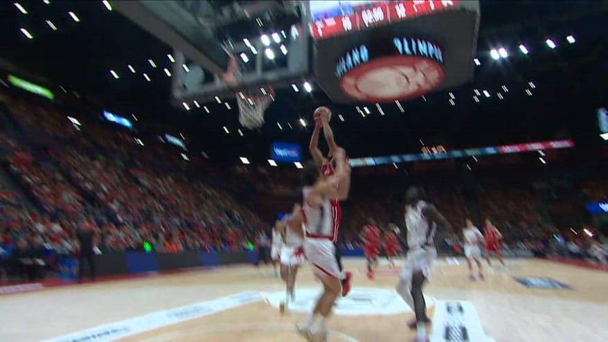 Shields scappa in contropiede e va a schiacciare