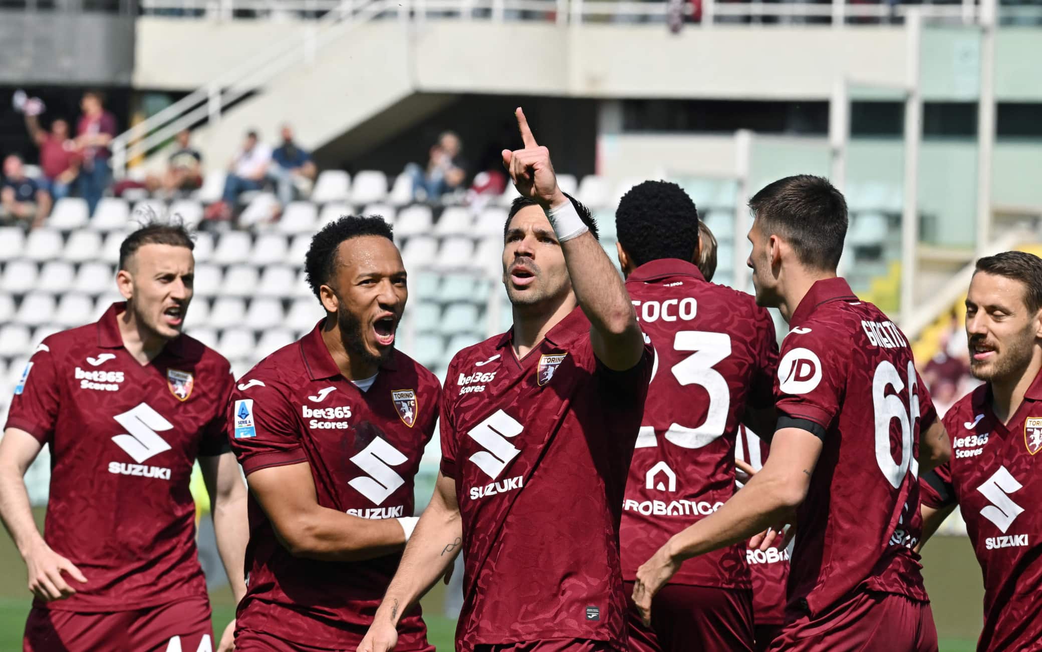 Torino-Verona 2-1: i gol di Simeone e Casadei piegano l'Hellas