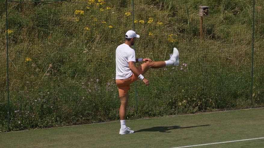 Wimbledon, l'allenamento di Djokovic verso la semifinale