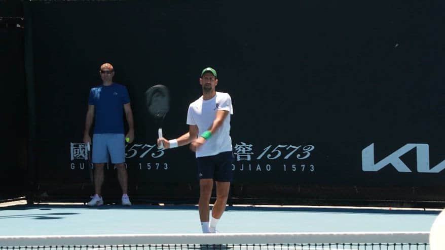 Djokovic in campo: allenamento per la sfida a Maestrelli