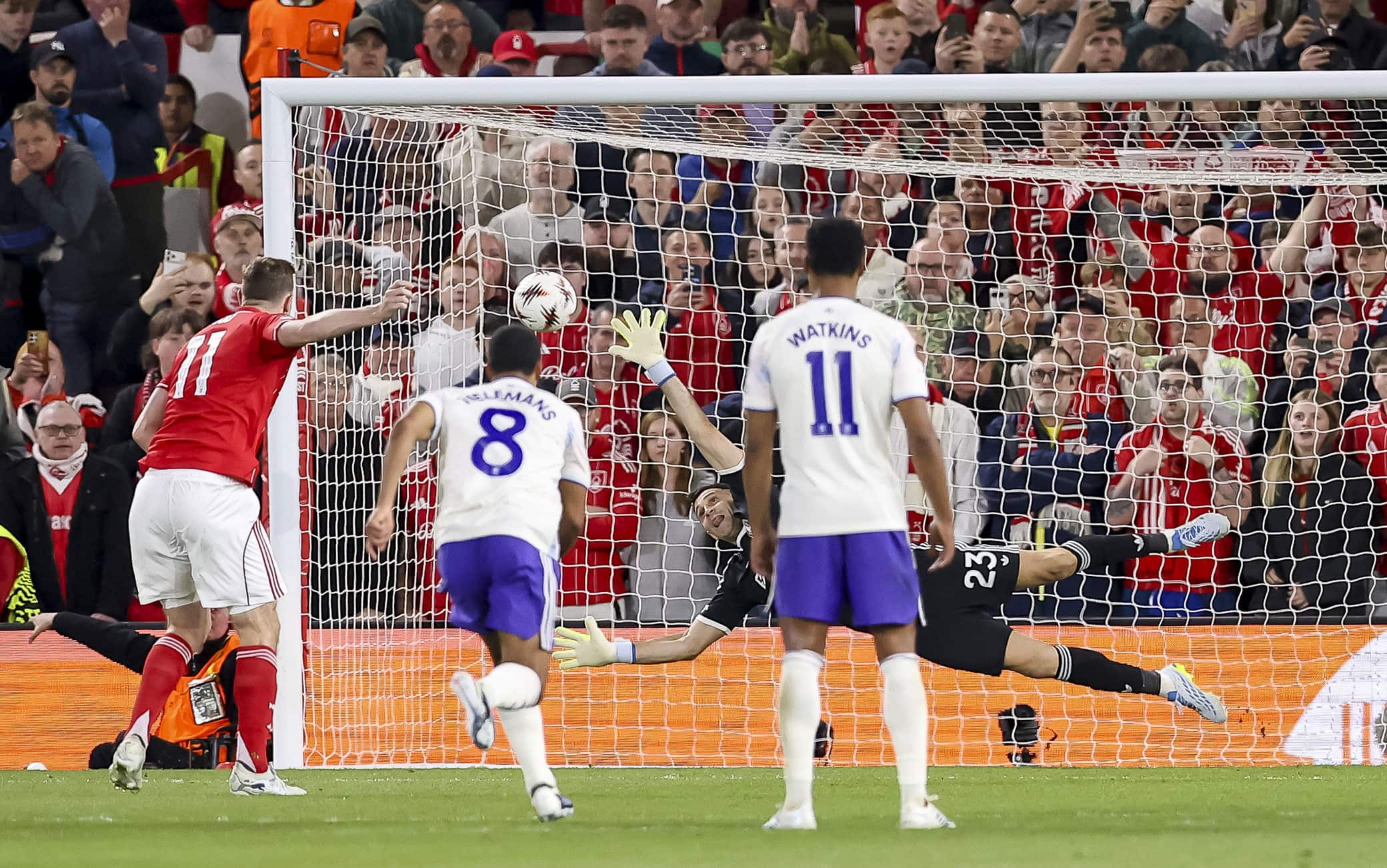 Nottingham Forest-Aston Villa 1-0: video, gol e highlights