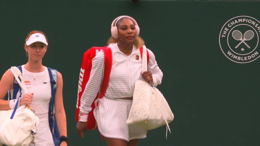 Wimbledon, l'ingresso di Serena Williams sul Centrale
