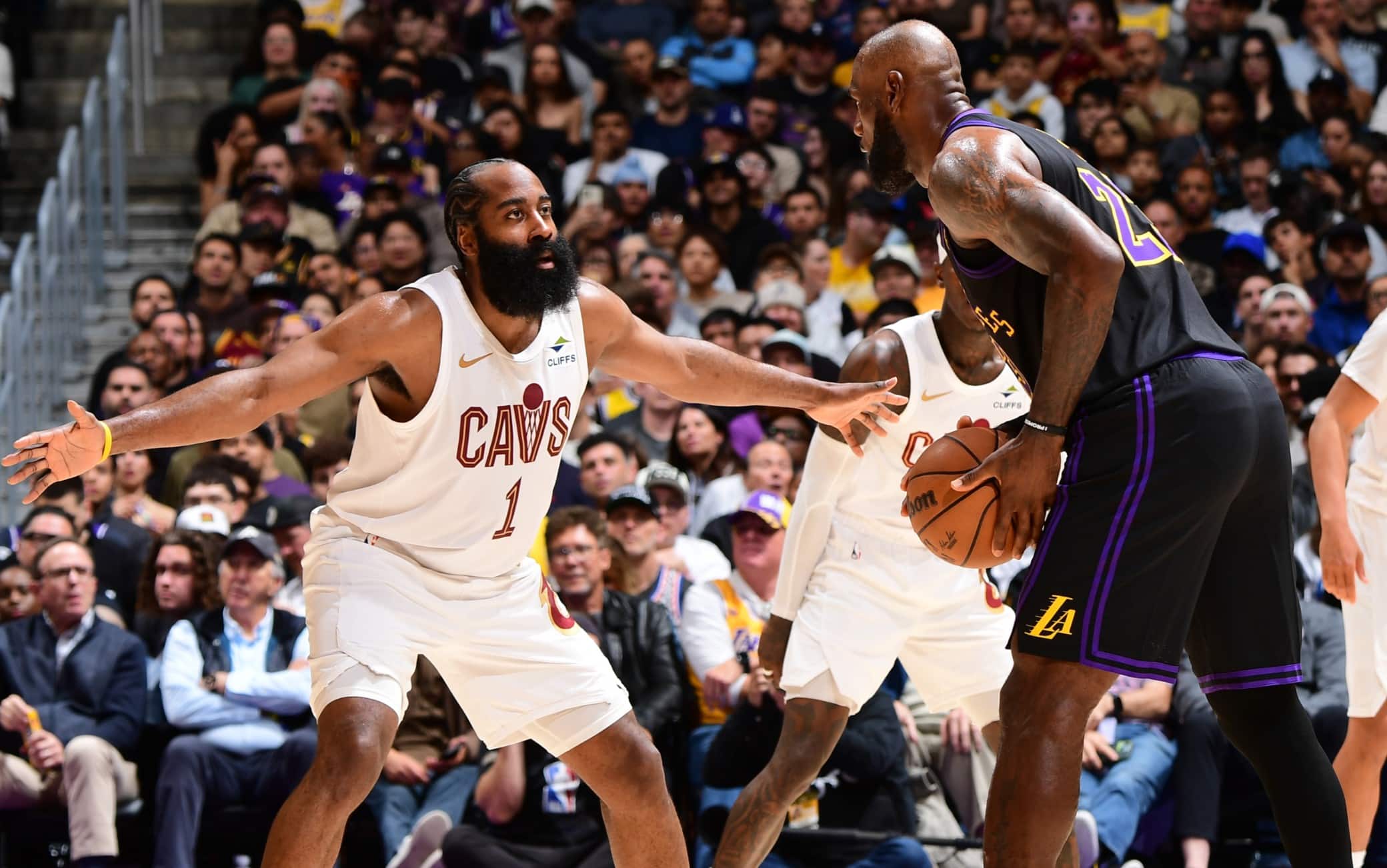 James Harden vuole LeBron James a Cleveland: "Sarebbe un finale da fiaba"