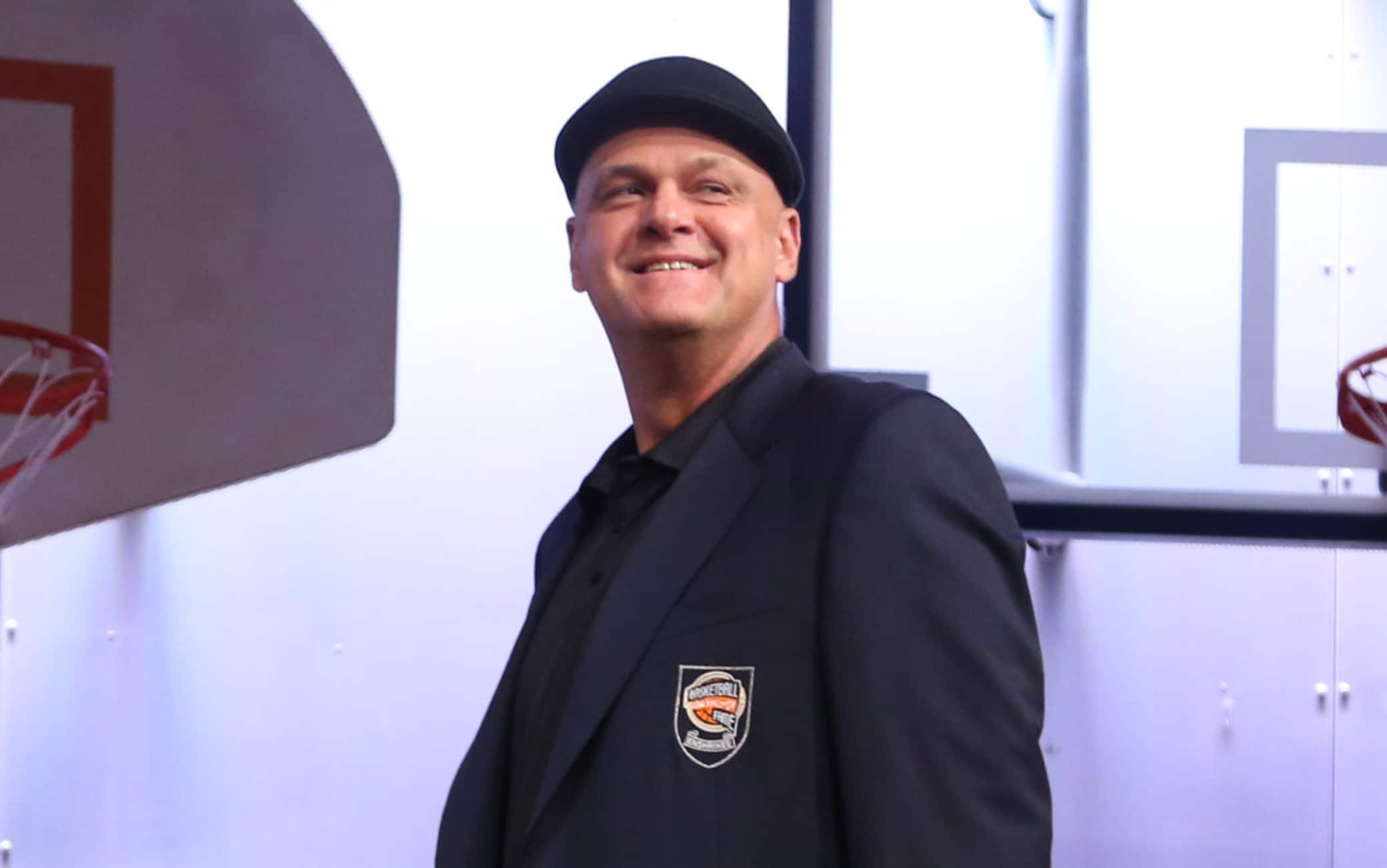 Il basket piange Oscar Schmidt: morto a 68 anni la leggenda della pallacanestro brasiliana