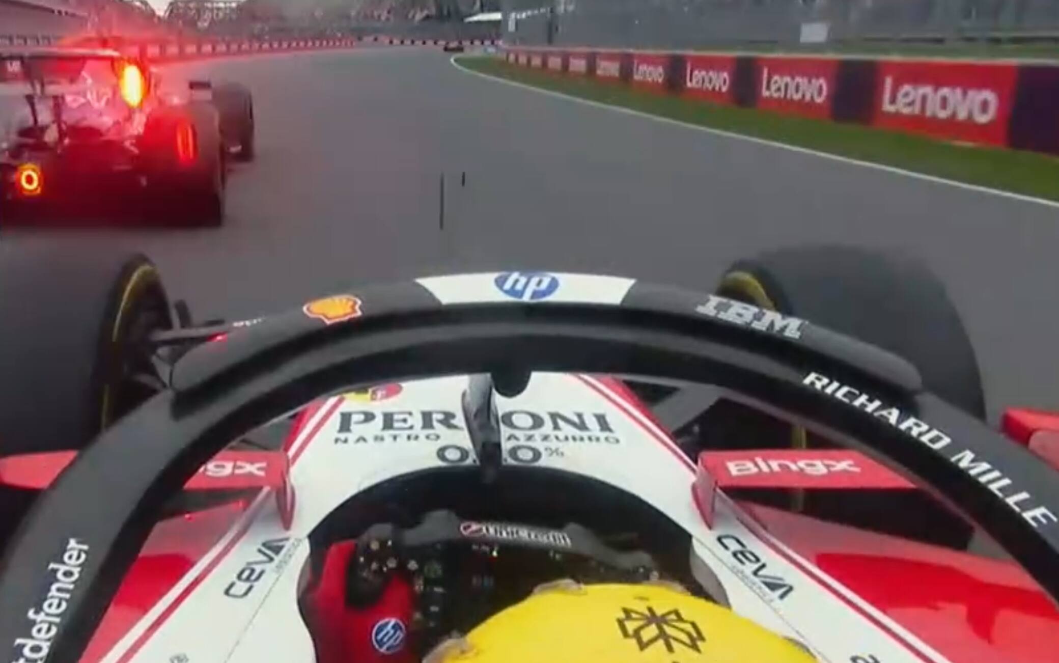 F1, Hamilton gigante: il sorpasso su Verstappen al GP Canada. VIDEO