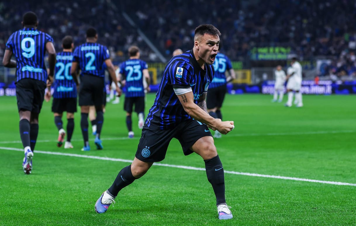 Lautaro esulta dopo il gol