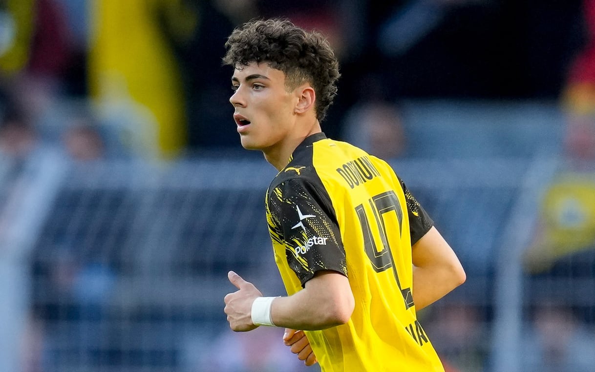 https://sport.sky.it/assets/images/5ce4b2f60644d0c391a6dff4dd5dc51a2344a634/skysport/it/calcio/bundesliga/video/2026/04/27/samuele-inacio-borussia-dortmund-esordio-titolare-video-1093406/ipa_inacio_dortmund.jpg?im=Resize,width=1218