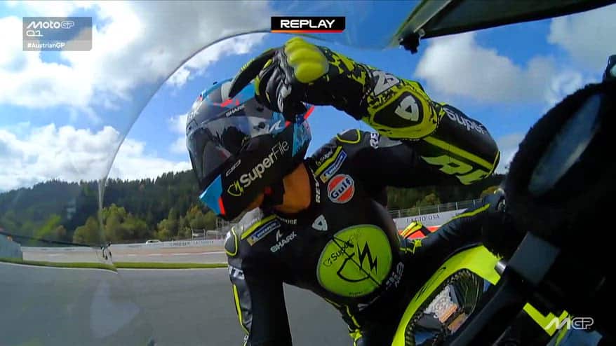 Raul Fernandez manda messaggi ai box.. con le telecamere!