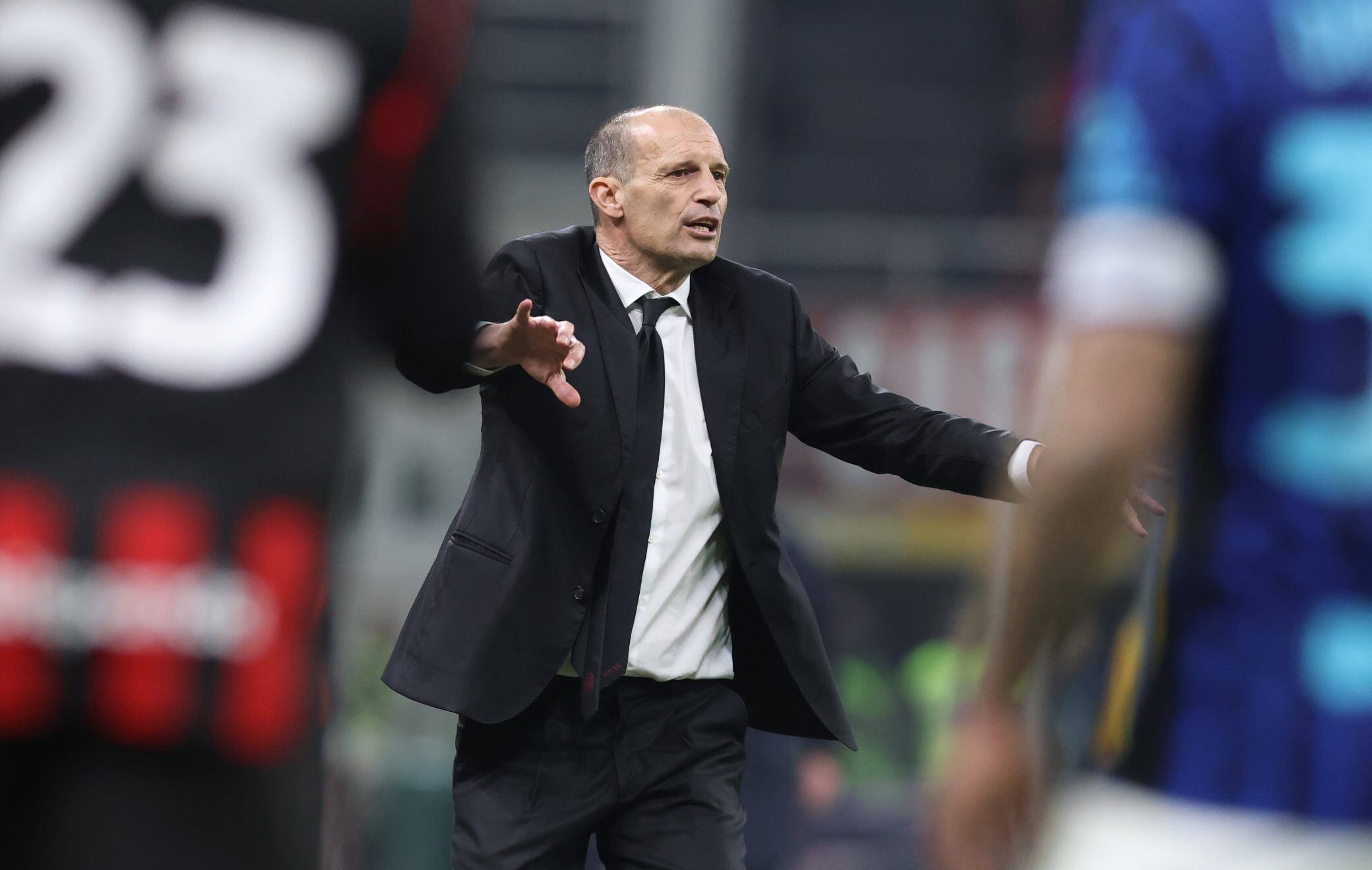 Milan-Inter, Allegri: "Loro restano favoriti, una vittoria per la Champions
