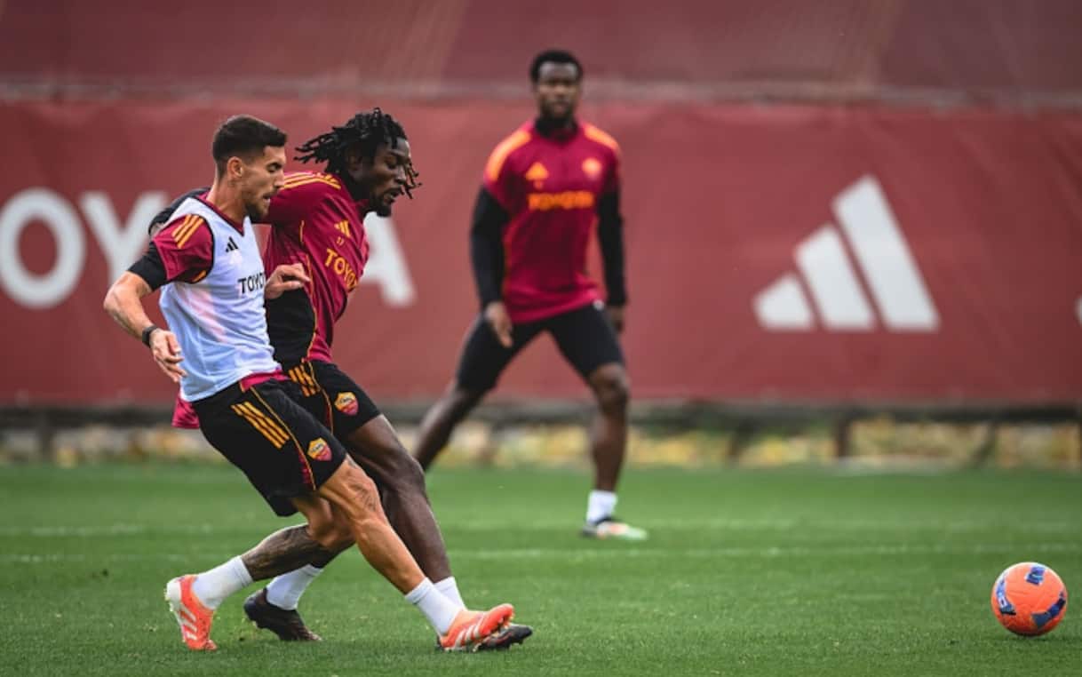 https://sport.sky.it/assets/images/5ee907459aa43b65c261753ef35c843e5146c04a/skysport/it/calcio/serie-a/video/2026/05/20/kone-pellegrini-roma-allenamento-news-1099437/kone_pellegrini_roma_allenamento_getty.jpg?im=Resize,width=1218