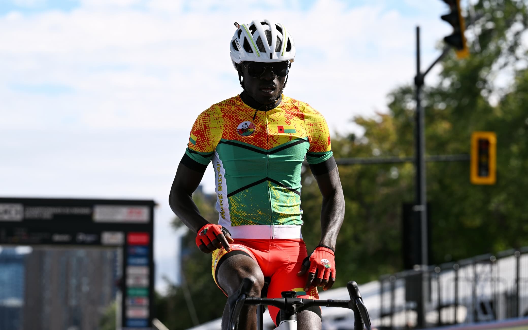 Gil Landim Gomes, stile 'amatoriale' nella crono del Mondiale di Montreal. VIDEO