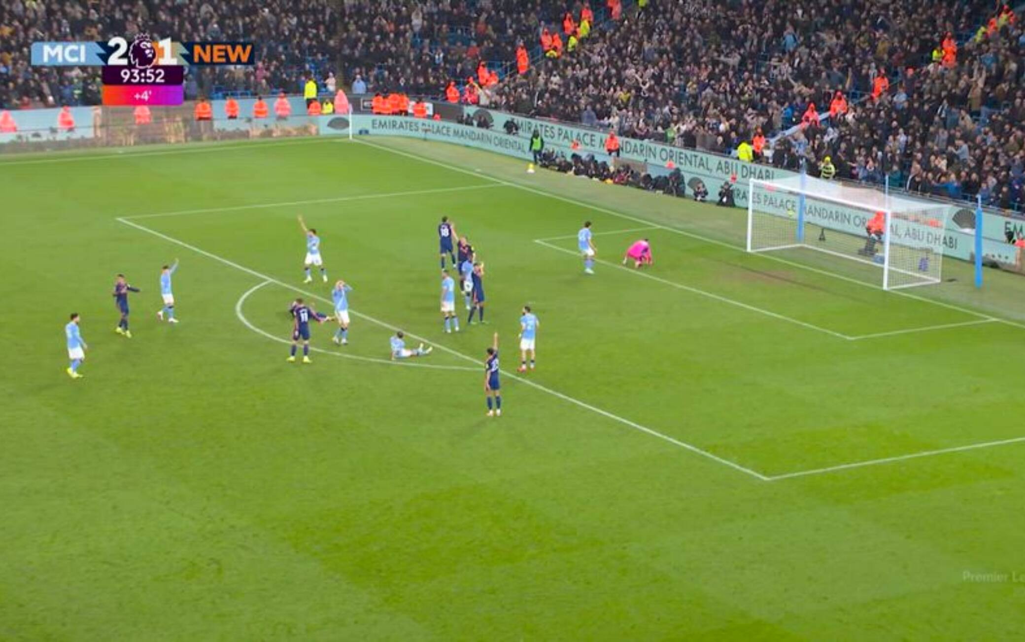Manchester City-Newcastle, Donnarumma è ancora super: evita il gol di Barnes al 94'. VIDEO