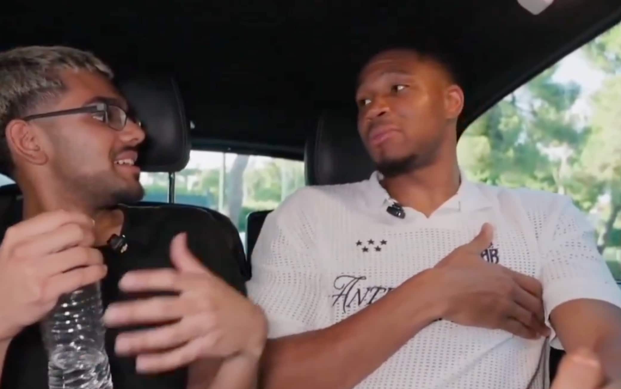 NBA, LeBron ai Cavs? È uno scherzo, ma Giannis quasi collassa in diretta. VIDEO