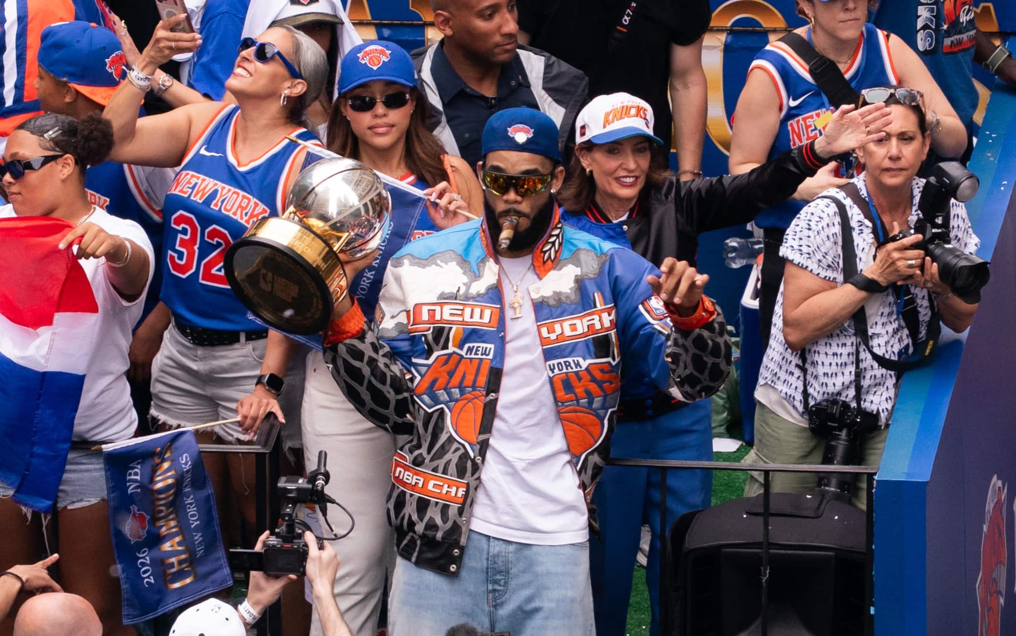 Knicks campioni NBA 2026, le foto della parata e della festa a New York 