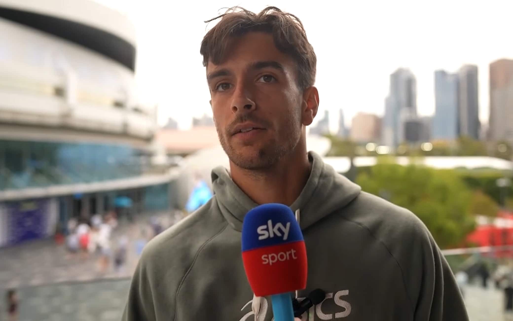 Musetti, ritiro agli Australian Open: "Forse problema all'adduttore, così ko è doloroso"