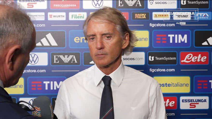 Mancini: "Continuiamo a lavorare senza abbatterci"
