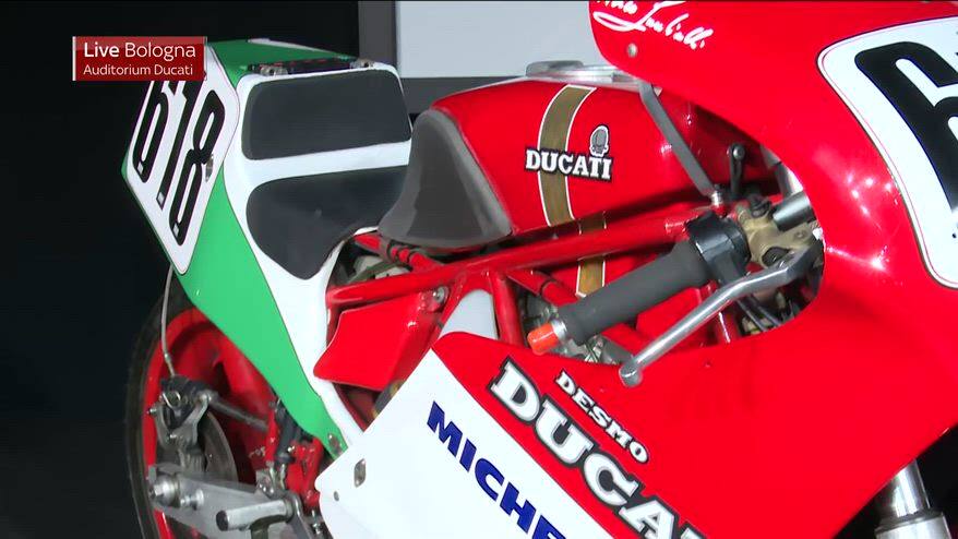 Ducati celebra centenario: Superleggera ispirata alla 750F1