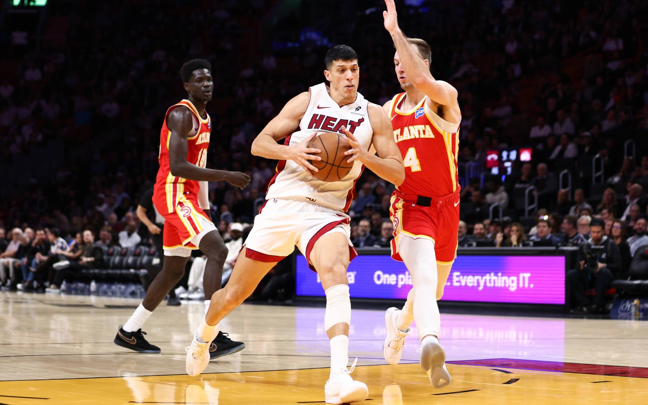 NBA, Fontecchio ancora in quintetto e ancora incisivo: 18 punti e 6 rimbalzi, ma non basta