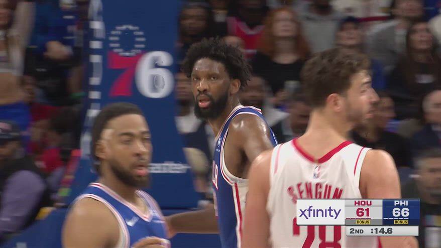 NBA, tripla doppia per Joel Embiid contro Houston