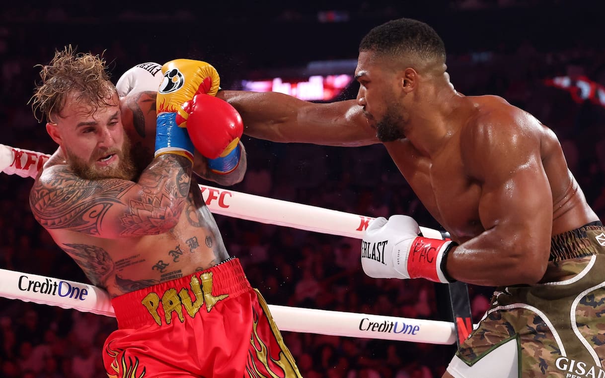 https://sport.sky.it/assets/images/68bb30470e251aa81ad362ffde7664f620d827e2/skysport/it/altri-sport/2025/12/20/joshua-paul-ko-sesto-round-mascella-rotta-foto/joshua_paul_05_getty.jpg?im=Resize,width=1218