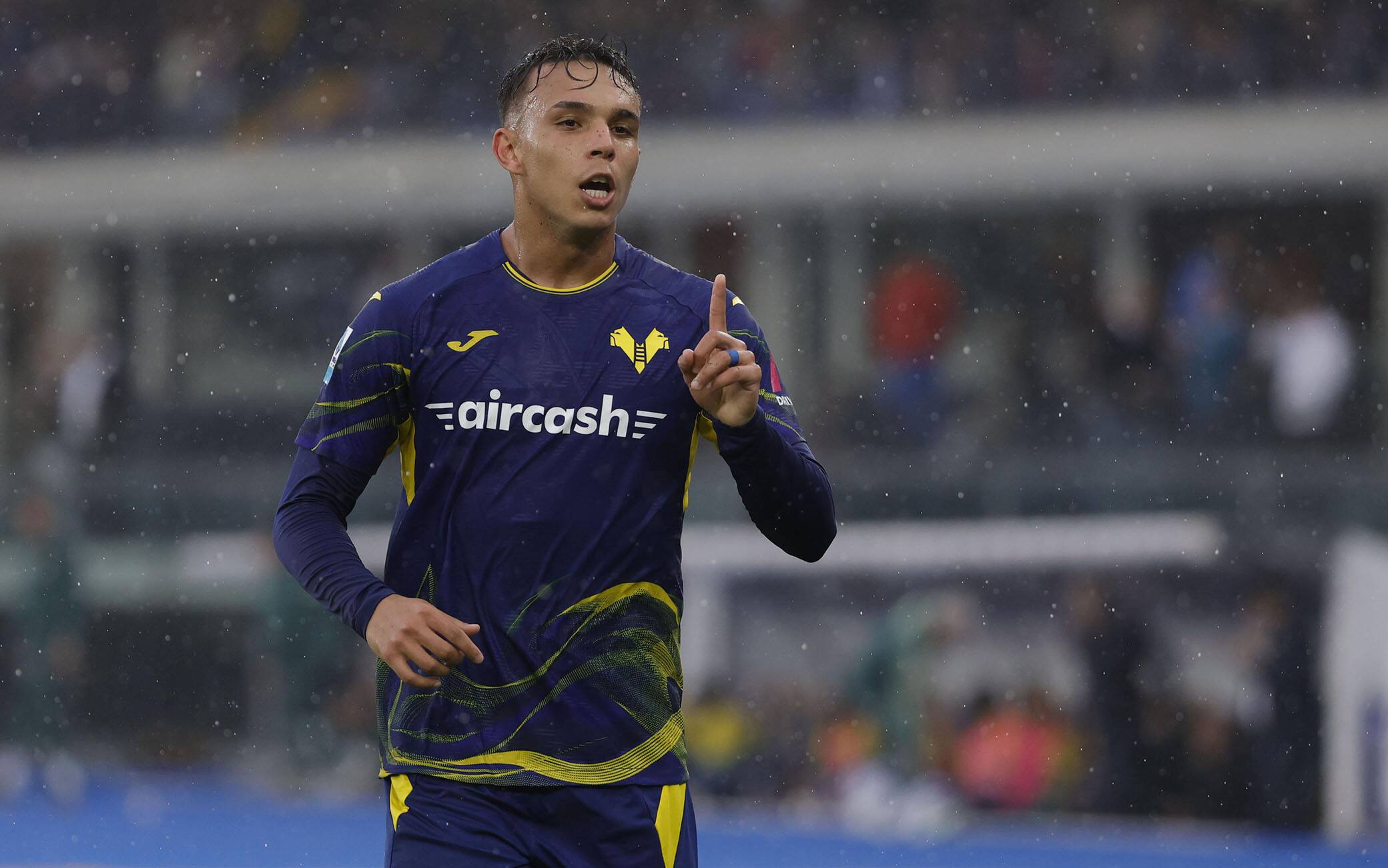 Napoli-Giovane, contatti continui con il Verona per chiudere l'affare. Calciomercato news