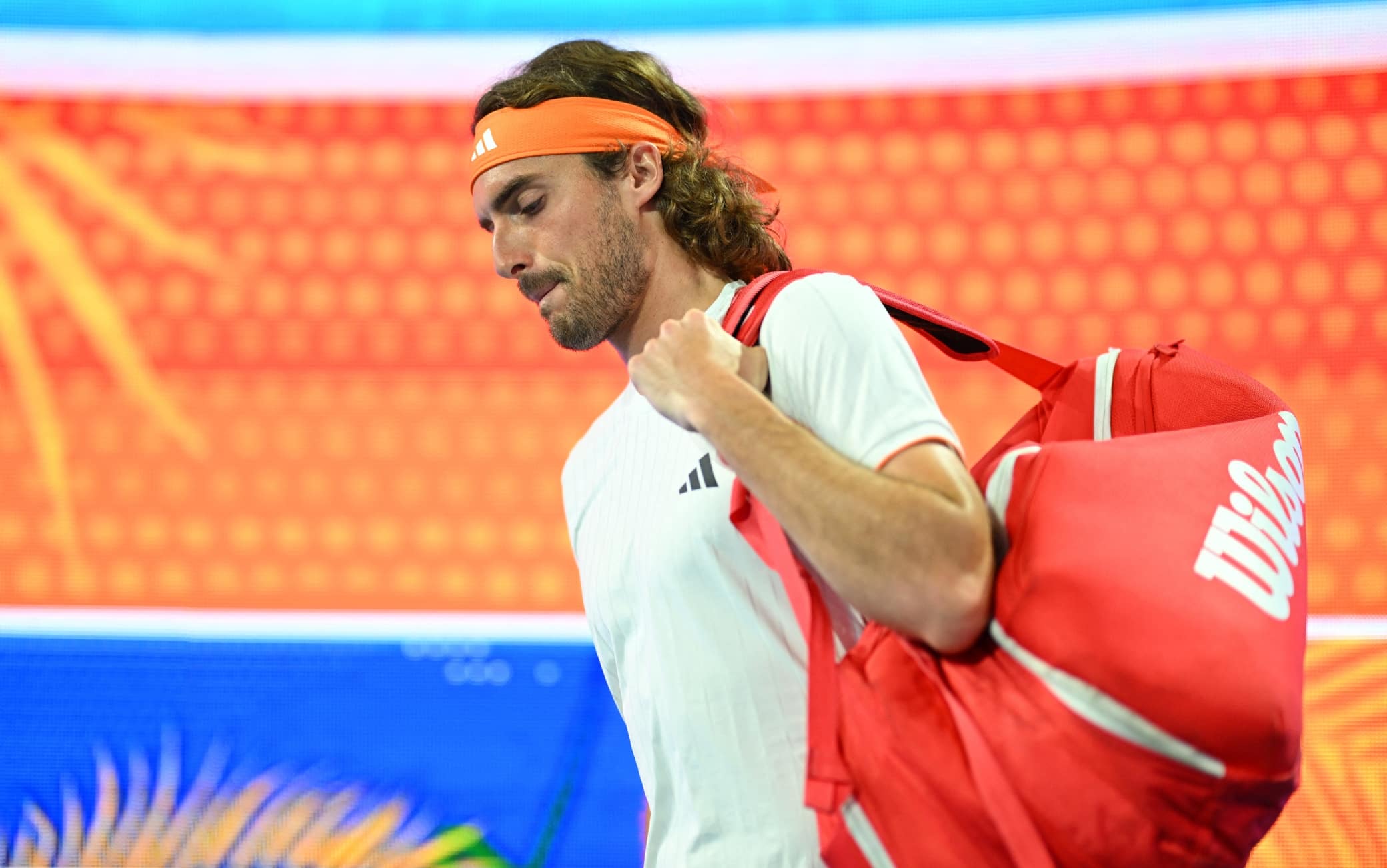 Tsitsipas sconfitto al debutto all'Atp Monte-Carlo, Cerundolo vince in due set. HIGHLIGHTS