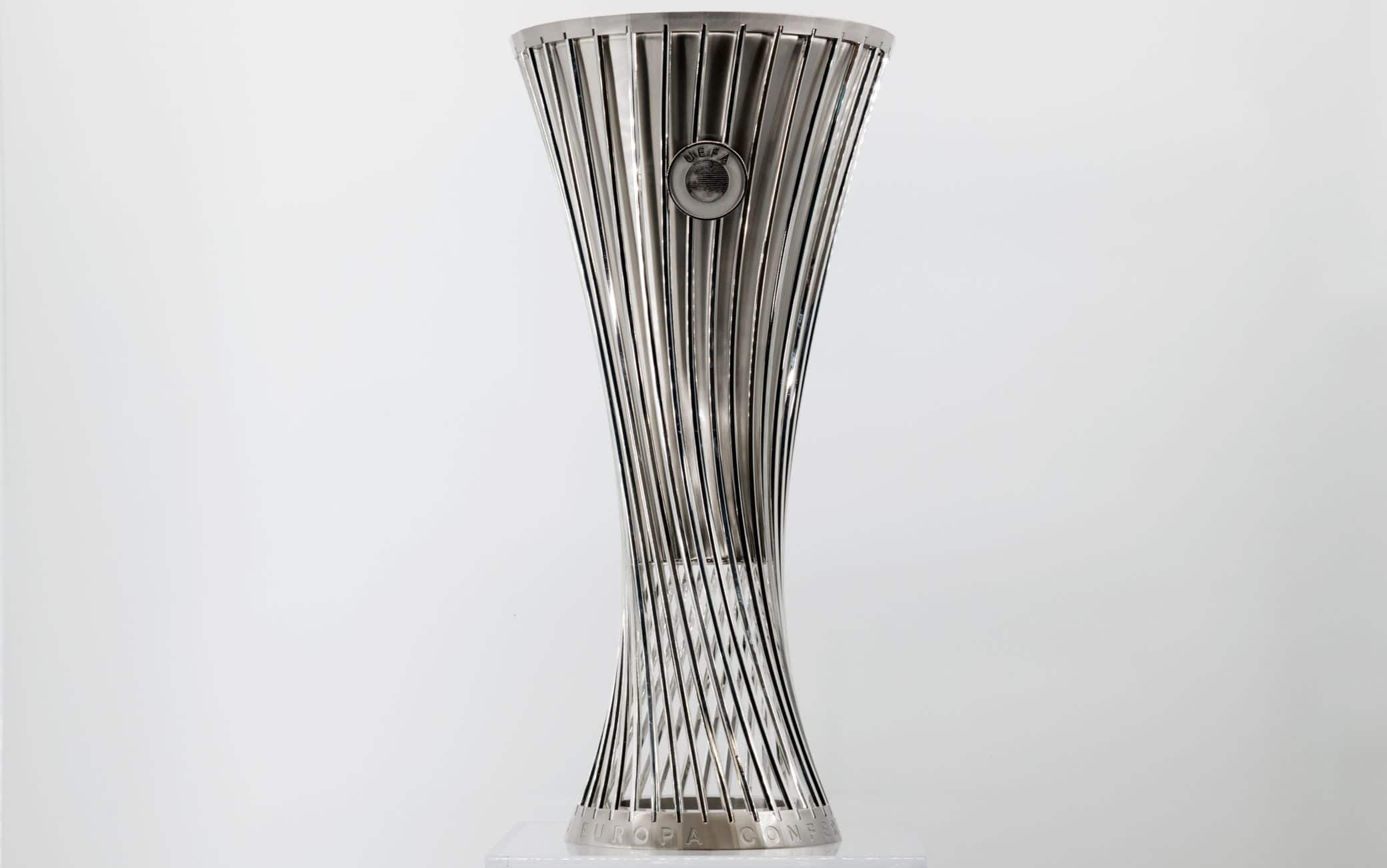 La foto della nuova coppa (Twitter Uefa)