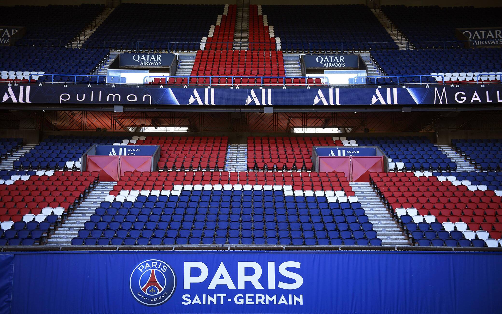 Psg, divieto di usare i cellulari per i calciatori delle giovanili