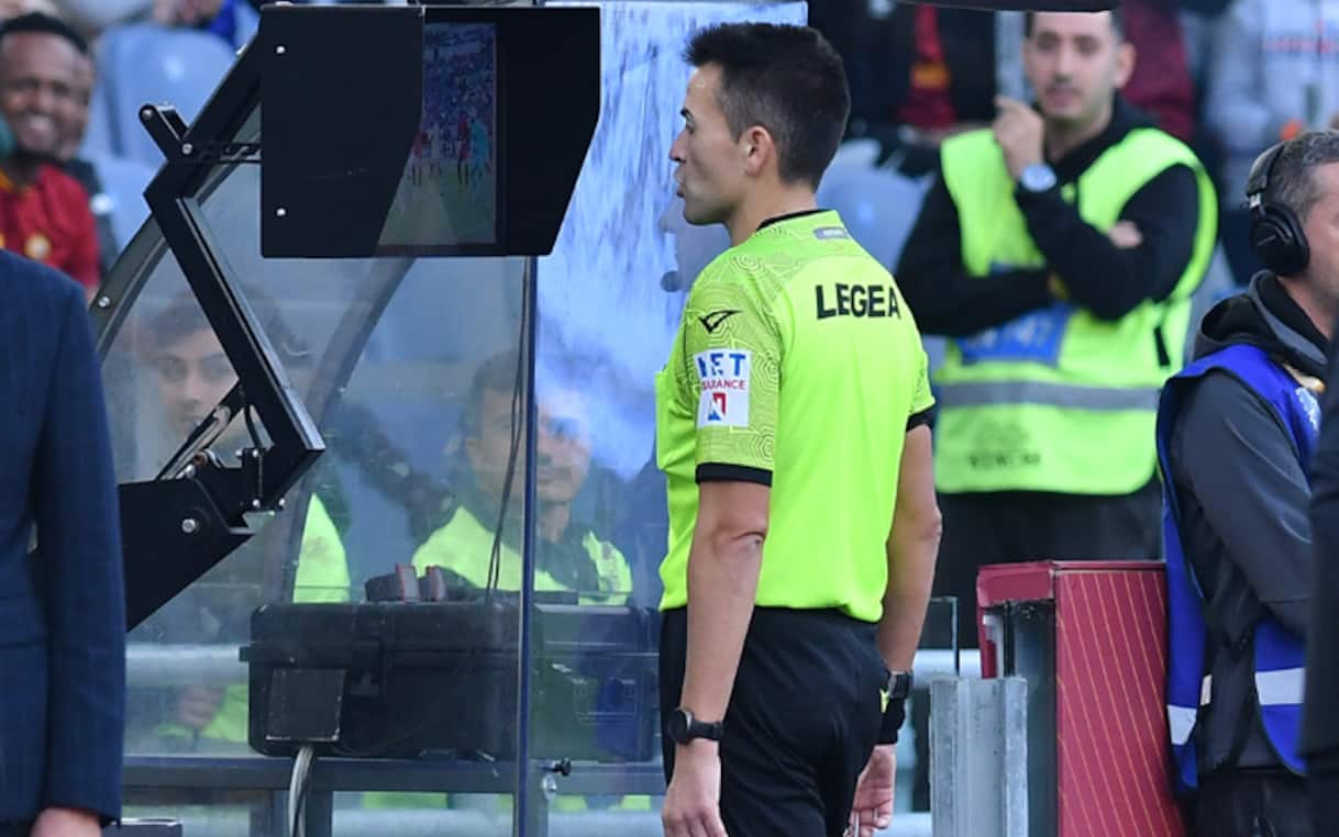 Var In Sports Rocchi spiega l'announcement in campo dopo il Var: cosa è e come ...