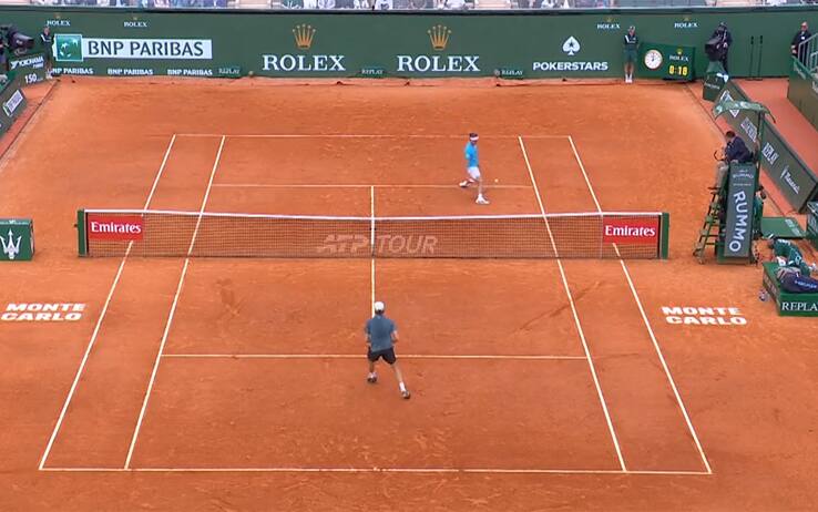 Preciso e morbido: la palla corta di Sinner con Zverev è un capolavoro. VIDEO