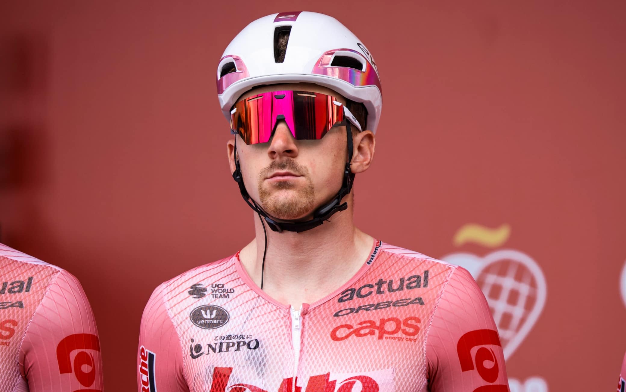 Vuelta, Van Boven finisce la tappa con due costole rotte e un polmone collassato