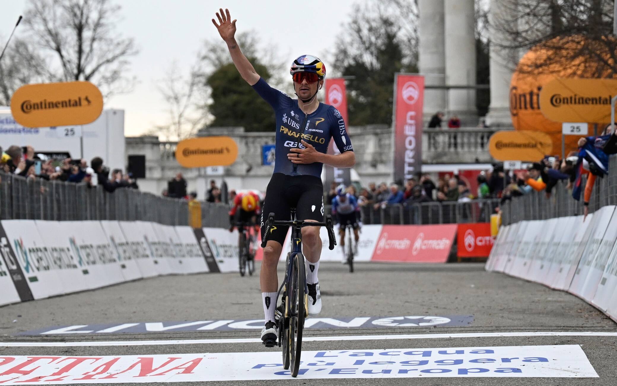 Tour of the Alps, terza tappa: vince Pidcock, Pellizzari sempre leader