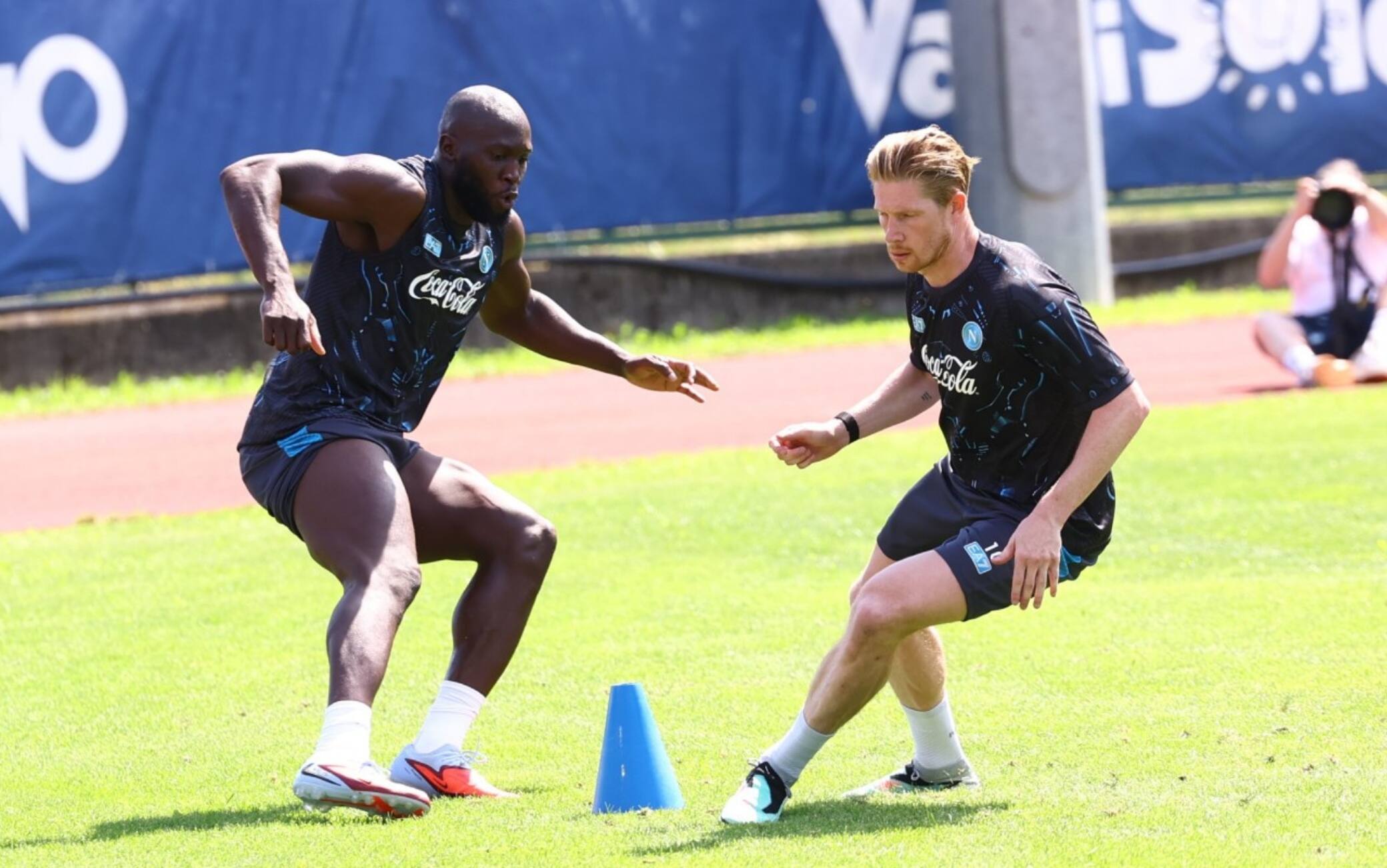 Napoli, Lukaku e De Bruyne vogliono restare: Allegri stupito dall'attaccante