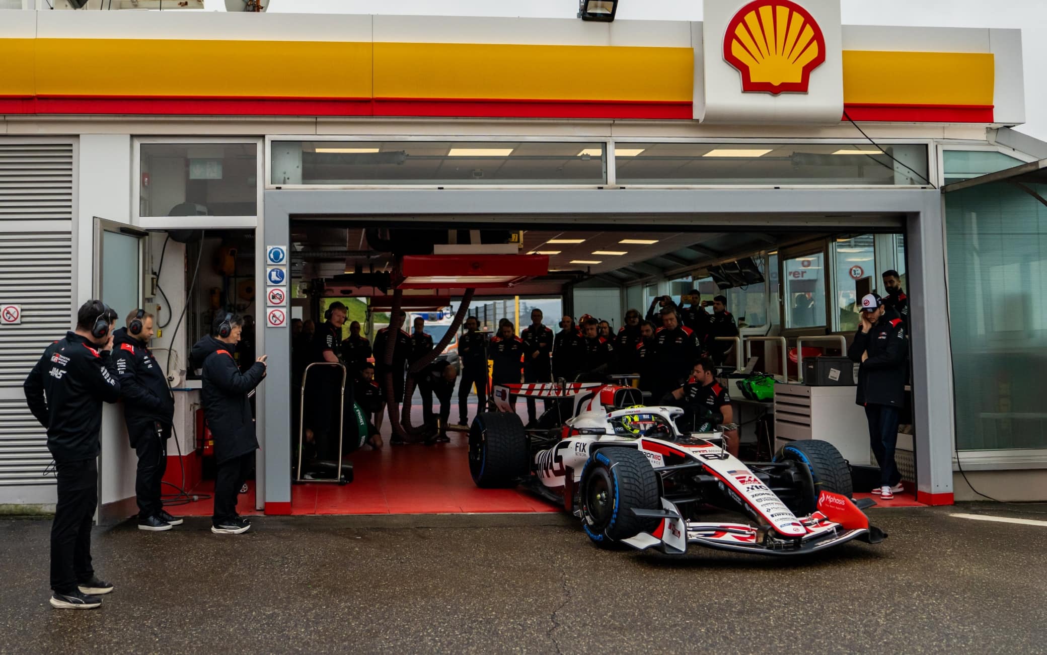 Haas, ecco la vera VF-26: debutto in shakedown a Fiorano con Bearman