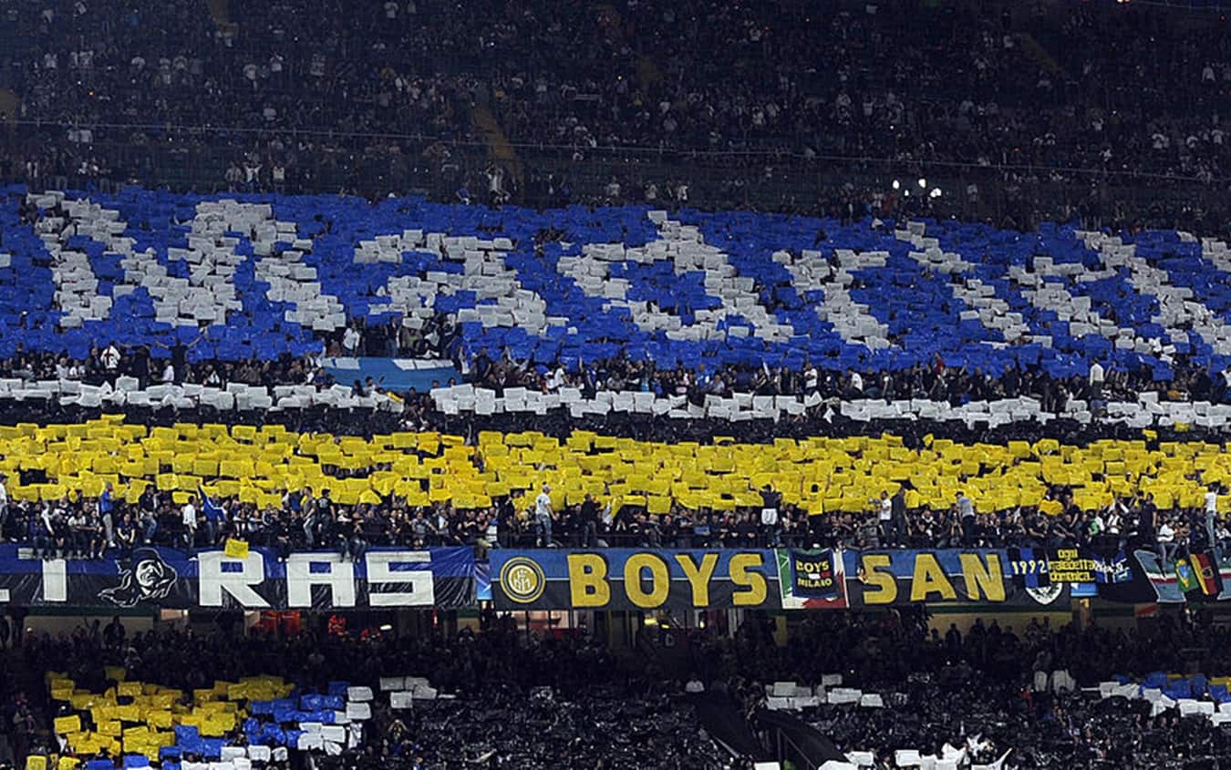 La coreografia della Curva Nord con la scritta "Madrid"